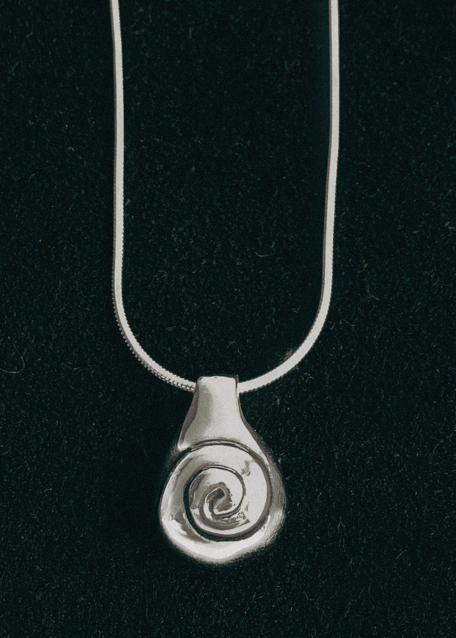 Caracol Amulet Necklace