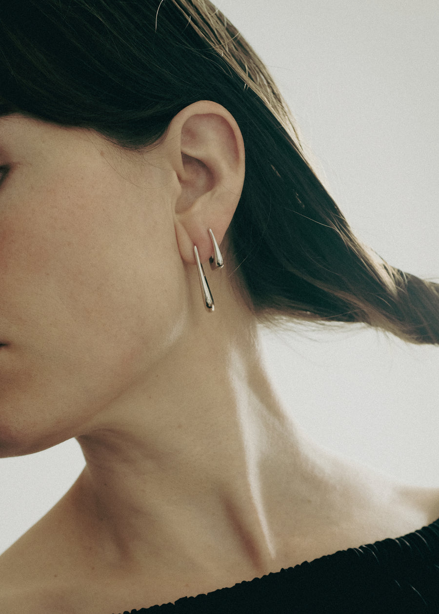 Small Caldero sculptural J-hoop earrings