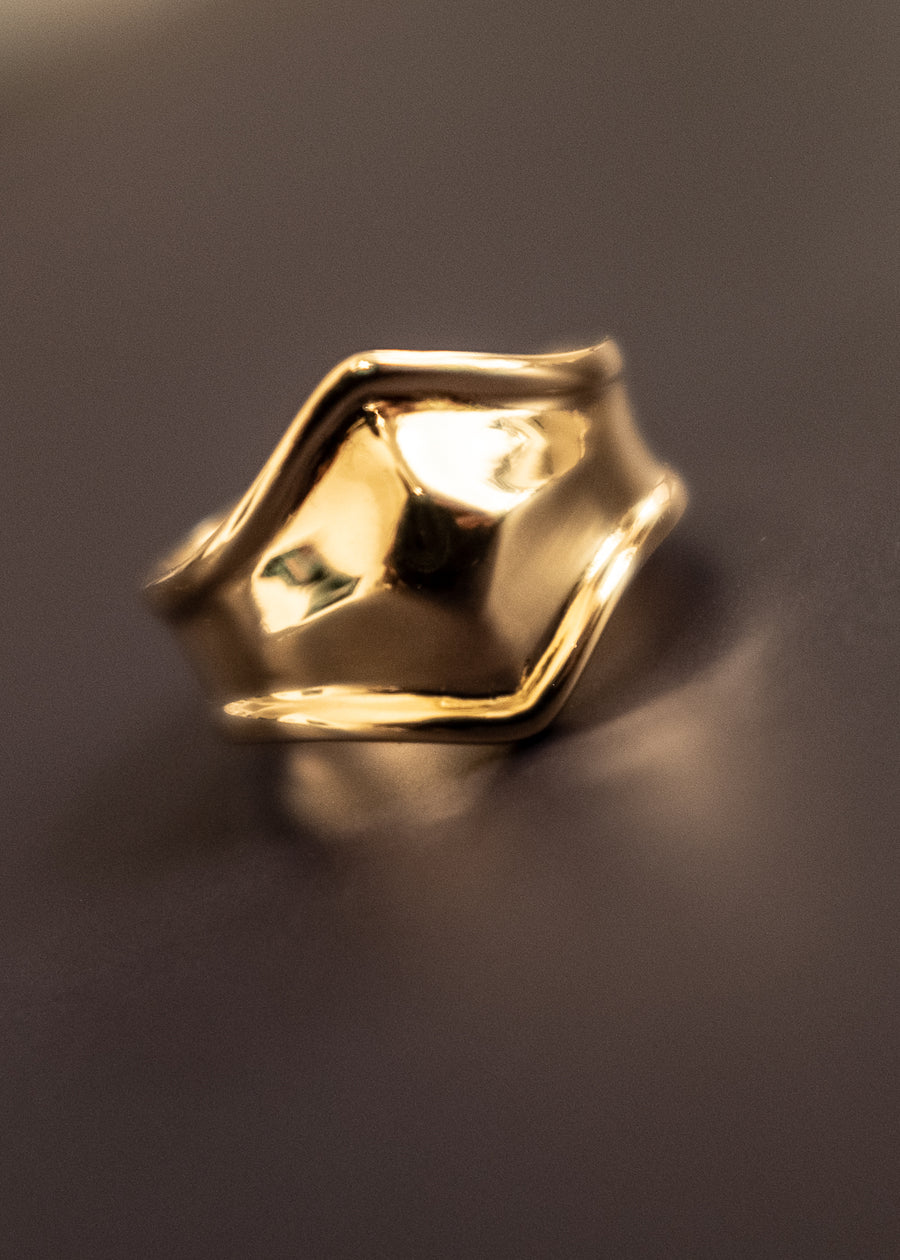 18k Rhombus Signet in Fairmined Gold